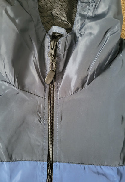 Two Tone Waterproof Windbreaker Pullover Jacket – Best Stylish Rain Gear